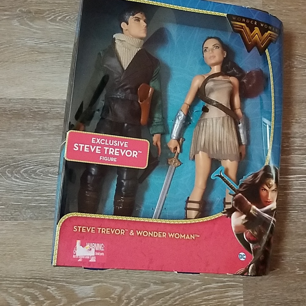 Exclusive"Steve Trevor & Wonder Woman" set of 2 dolls